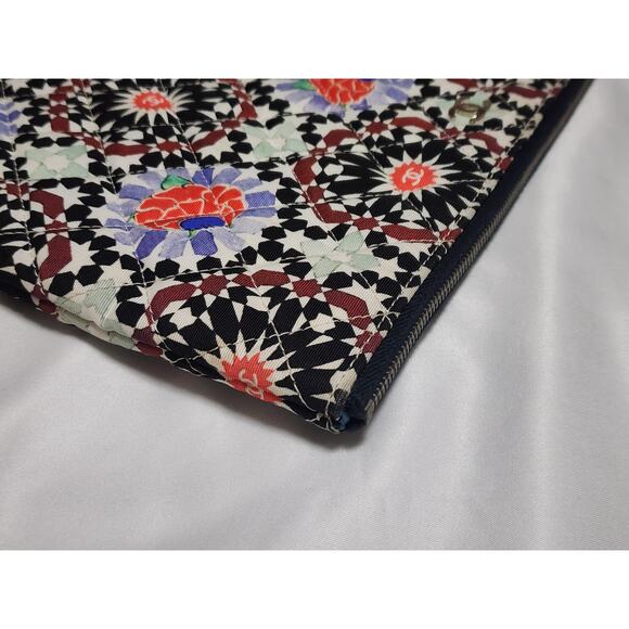 US Based Authentic Chanel Paris Dubai Medium Printed Canvas O Case Clutch - Picture 6 of 10